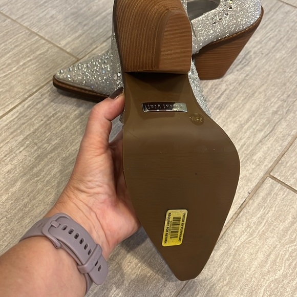 Gianni Bini Booties - Picture 3 of 5